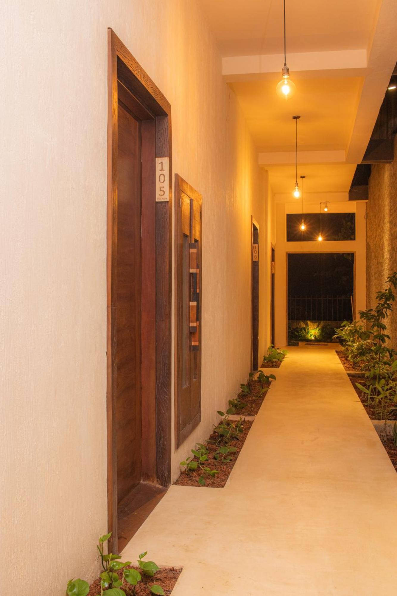 Spicepeek Boutique Hotel Cmb Airport 카투나야크 외부 사진